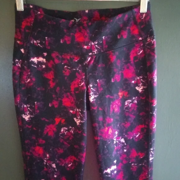 Old Navy Leggings - Picture 2 of 7